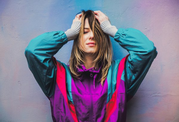 Quels secrets de styliste pour associer parfaitement des écharpes en laine à des manteaux en duvet ?